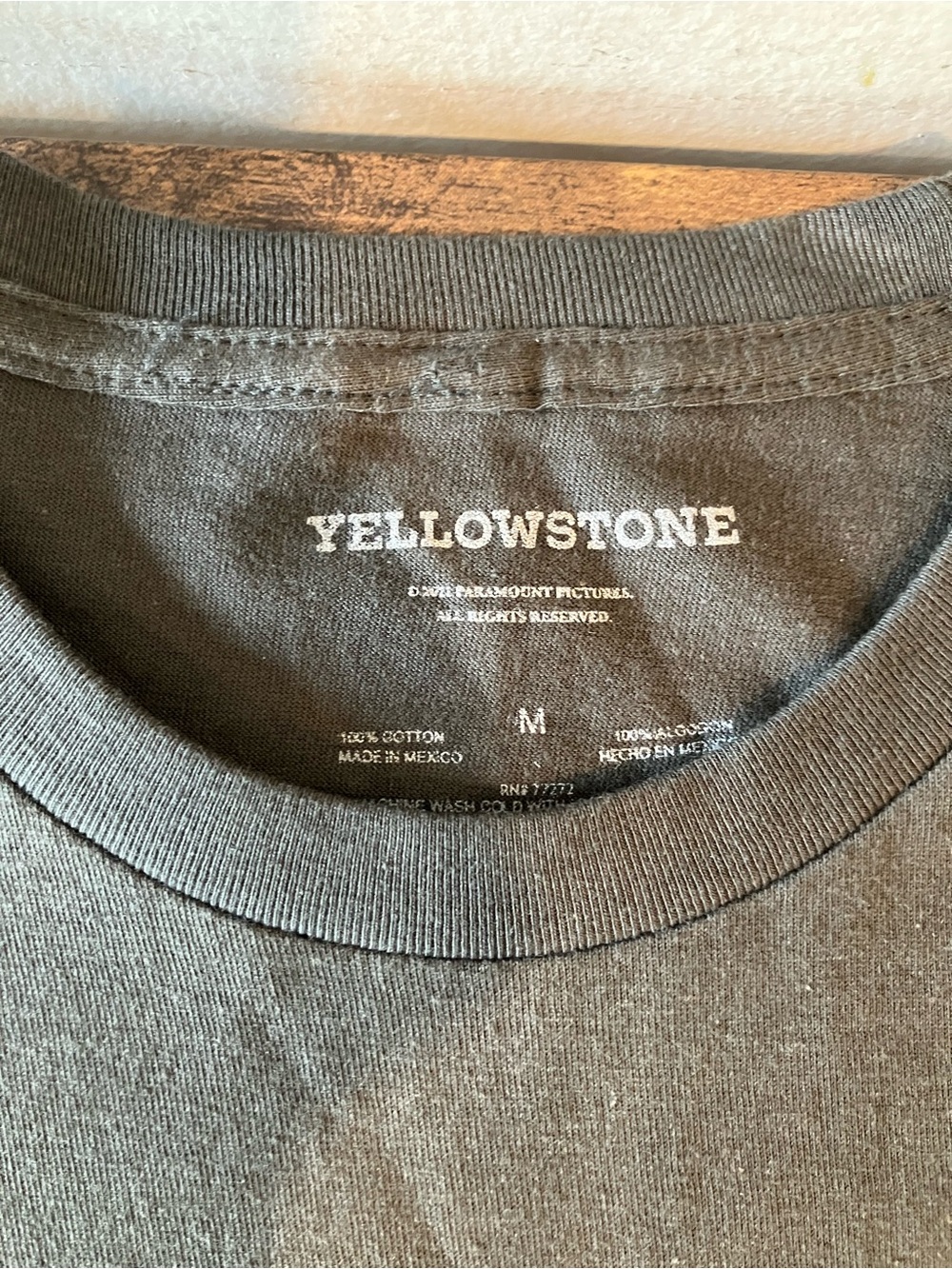 Yellowstone national Park graphics T-shirt - Picture 4 of 6